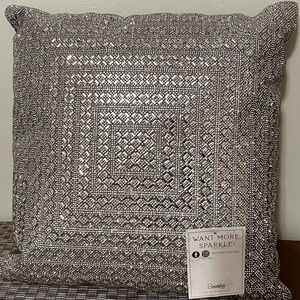 DECOR PILLOW BY SPARKLES HOME MADISON AVENUE RHINESTONE NWT SQUARE LUXURIOUS